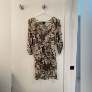 Club Monaco 100% Silk dress with tie